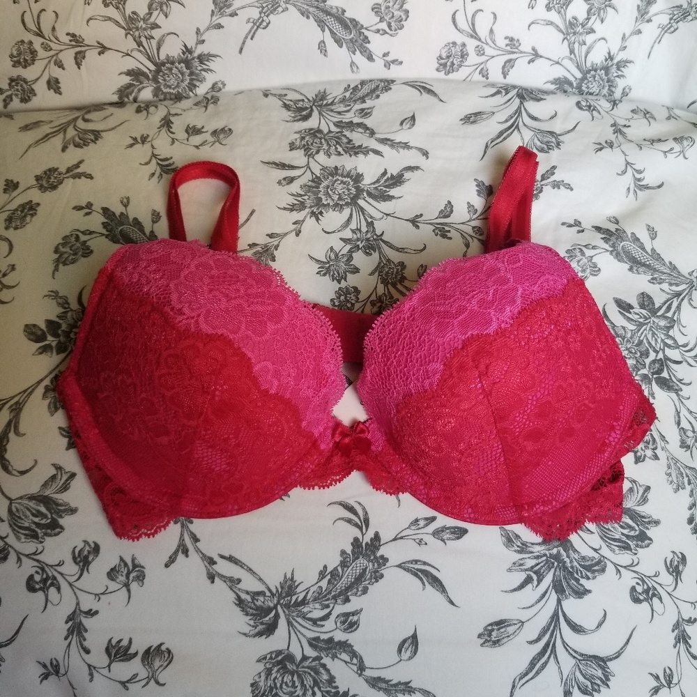 NWT Victoria's Secret bra